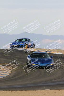media/Jan-26-2025-SCCA SD (Sun) [[bcf61ed115]]/4-Women Novice/Session 1 (Lead-Follow)/